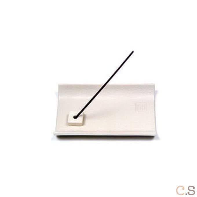 Керамическая подставка YUKARI plate white