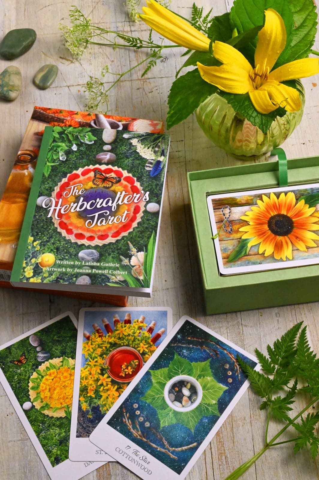 THE HERBCRAFTER'S TAROT