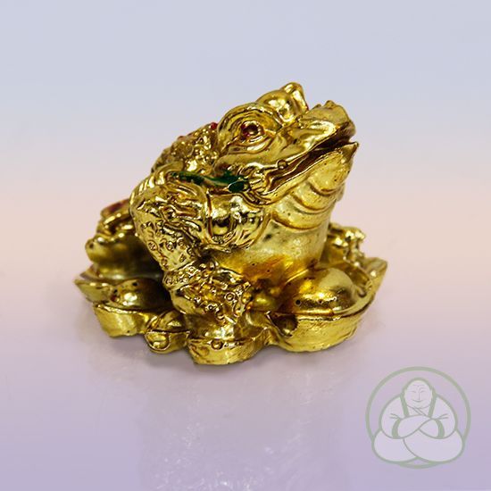 фигура жаба золотая 4,5 см на слитках,